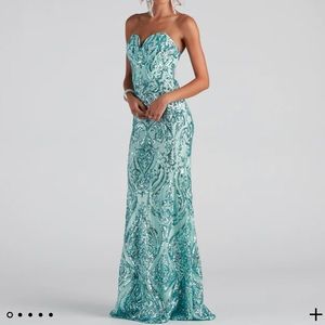 NWT - Windsor Cordelia Prom Damask Stunning Sequin Dress - Mint - Size 7